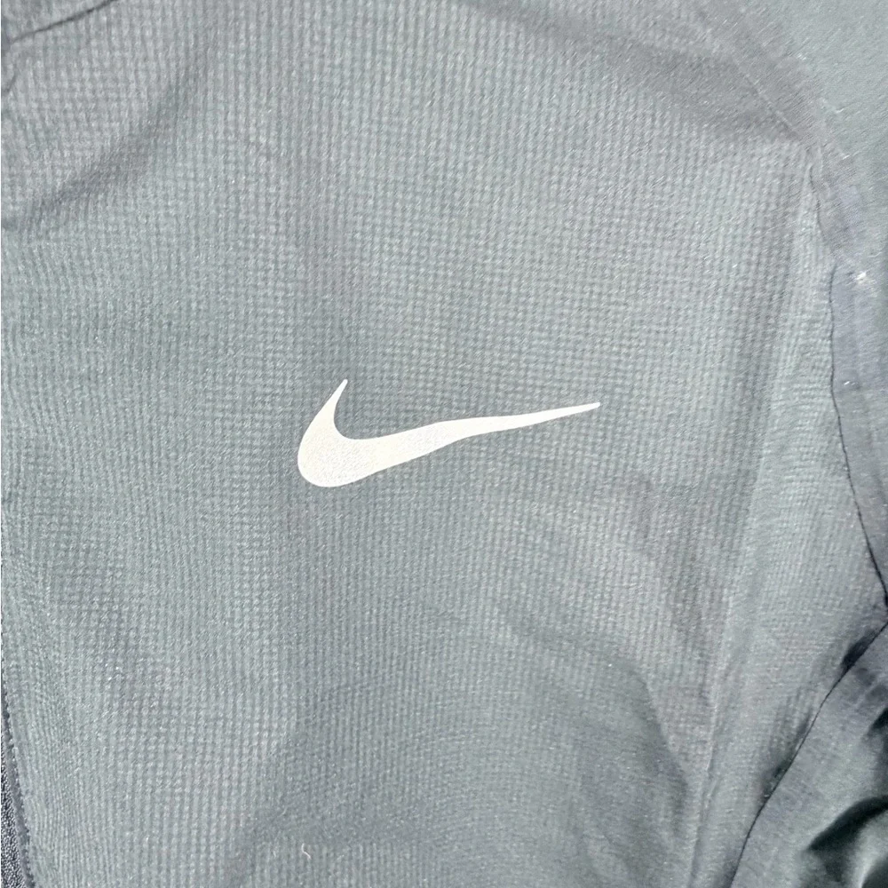 Nike Golf Hyperadapt Water Resistant Stretch Windwear Jacket Women’s Large NWT